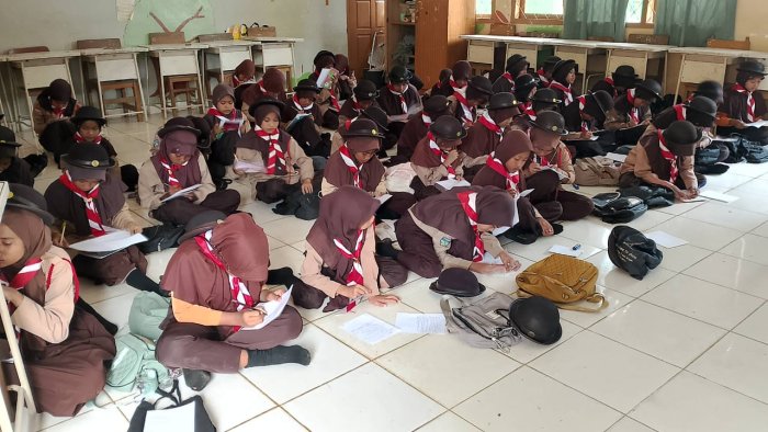 Siswa MIN 1 Tebo Antusias Pelaksanaan Ekstrakurikuler Pramuka di Hari Jumat