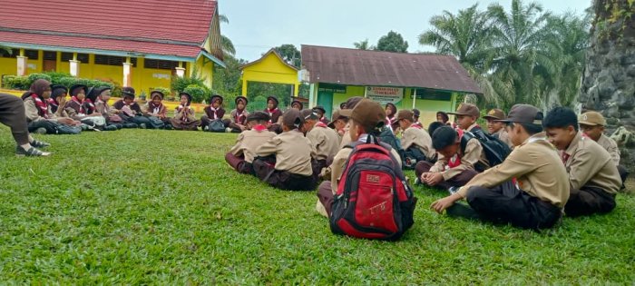 Siswa MIN 1 Tebo Tingkatkan Disiplin Siswa Lewat Pelaksanaan Ektrakurikulr Pramuka di Lingkungan Madrasah