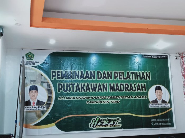 Pustakawan MIN 1 Tebo Ikuti Pembinaan dan Pelatihan Pustaka Madrasah di Kabupaten Tebo