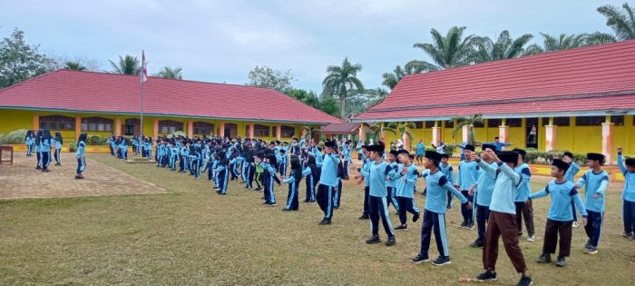 Keluarga Besar MIN 1 Tebo Rutin Gelar Senam Sehat Setiap Sabtu