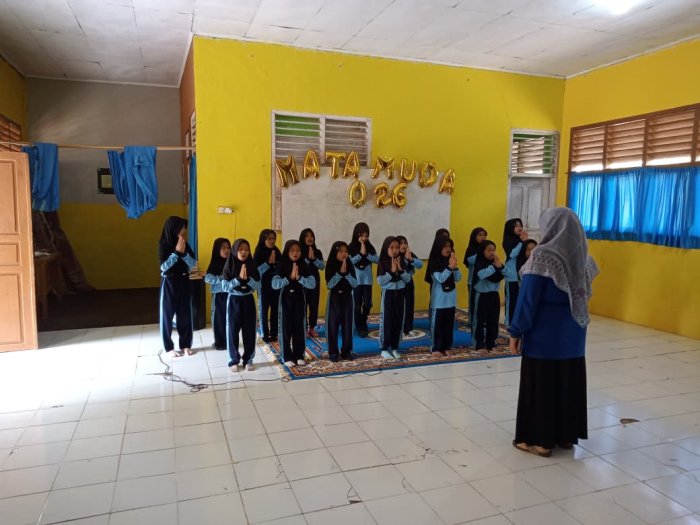 Siswa MIN 1 Tebo Matangkan Persiapan, Siap Tampil Pada Acara Peringatan Maulid Nabi Muhammad SAW di Madrasah Siswa MIN 1 Tebo Matangkan Persiapan, Siap Tampil Pada Acara Peringatan Maulid Nabi Muhammad SAW di Madrasah