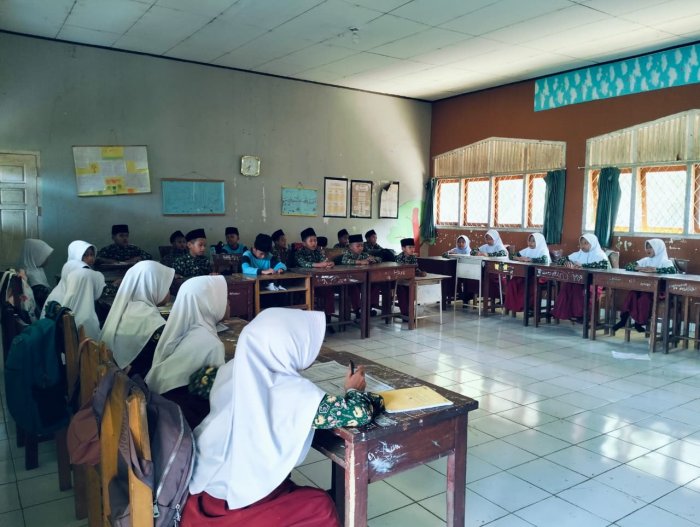 Siswa MIN 1 Tebo Antusias Ikuti Kegiatan Belajar di Madrasah