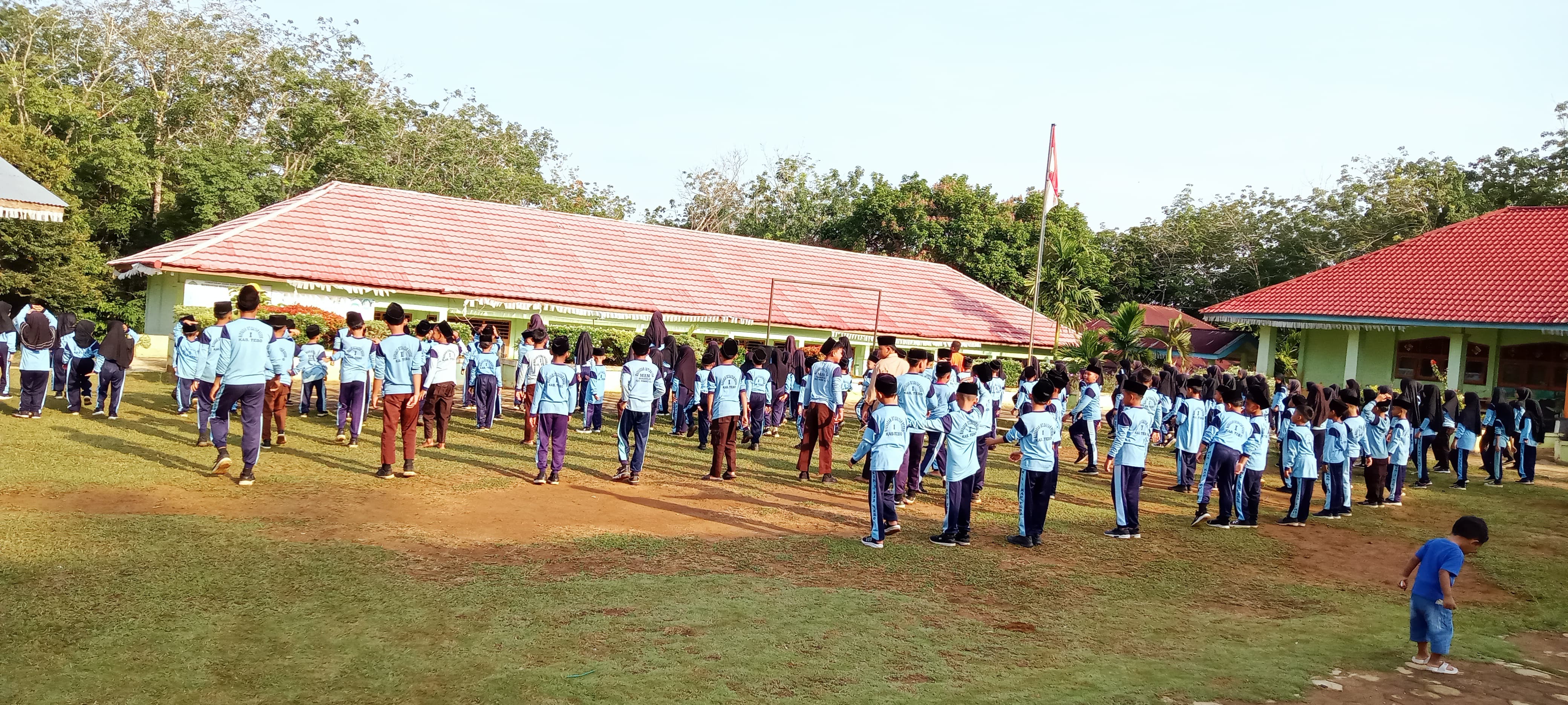 Pembiasan Sehat Keluarga MIN 1 Tebo Pembiasan Sehat Keluarga MIN 1 Tebo
