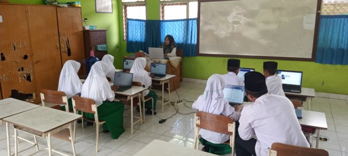 Sesi Kedua Gladi ANBK MIN 1 Tebo Berjalan Lancar Sesi Kedua Gladi ANBK MIN 1 Tebo Berjalan Lancar