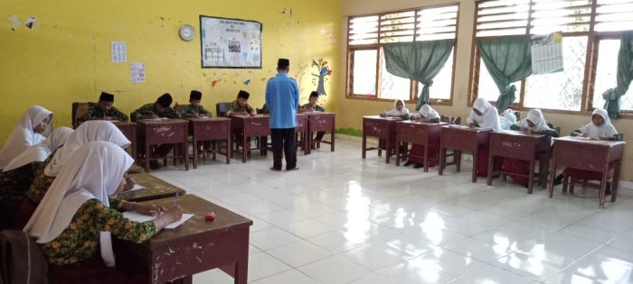 Siswa MIN 1 Tebo Antusias Ikuti Pembelajaran di Bulan Suci Ramadan Bersama Dewan Guru