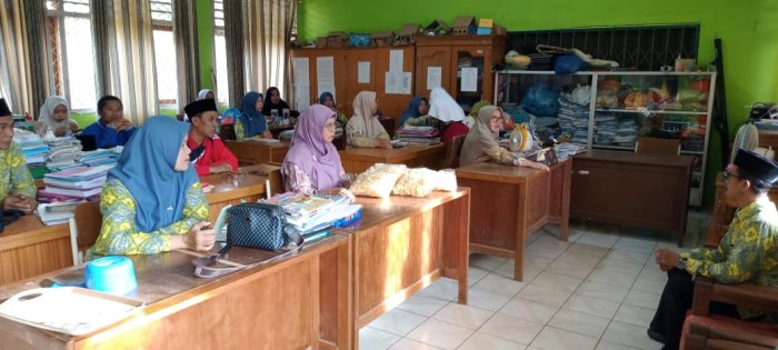 Dewan Guru MIN 1 Tebo Adakan Doa Bersama, Ucap Rasa Syukur Dihari Ulang Tahun Siswa