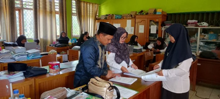 Dewan Guru MIN 1 Tebo Sukseskan Berkas Pencairan TPG dan Tukin di Lingkungan Madrasah