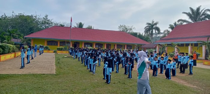 MIN 1 Tebo Gelar Senam Sehat Rutin Bulan September