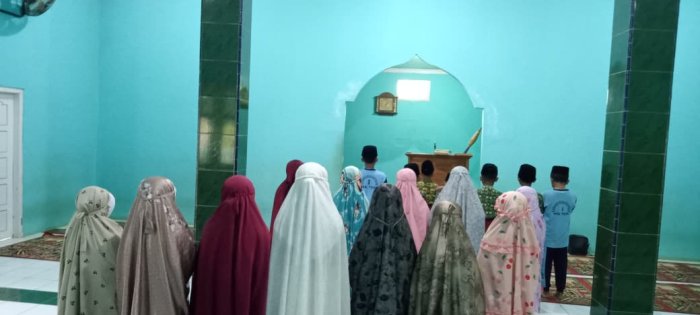 Siswa Kelas 4 MIN 1 Tebo Laksanakan Pembiasaan Sholat Dhuha di Hari Kamis