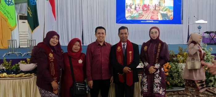 Salah Satu Guru MIN 1 Tebo Sukseskan Pengukuhan Guru Profesional PPG Dalam Jabatan