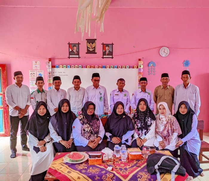 Kepala MIN 1 Tebo Hadiri Pertemuan KKG MI Wilayah Barat Kepala MIN 1 Tebo Hadiri Pertemuan KKG MI Wilayah Barat