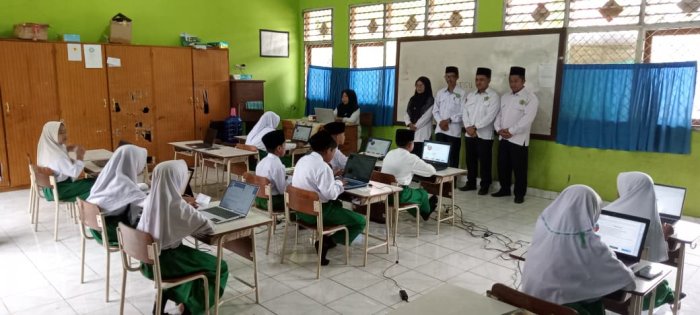 MIN 1 Tebo Sukses Gelar Gladi ANBK Sesi Pertama Di Madrasah