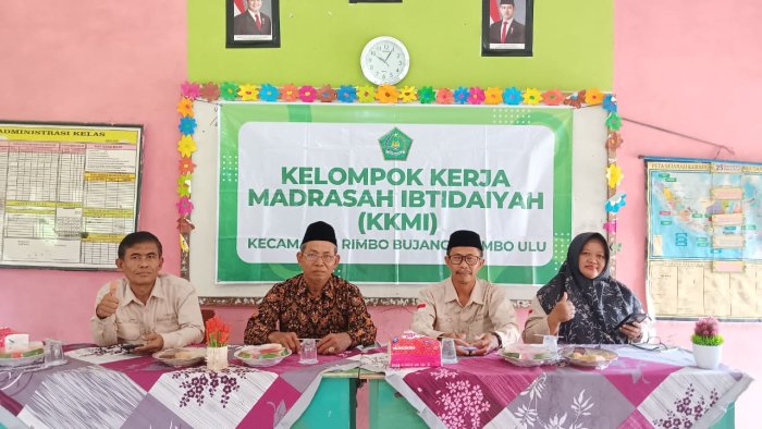 Kepala MIN 1 Tebo Hadiri Kegiatan KKMI Wilayah Barat di MIS Bustanul Ulum