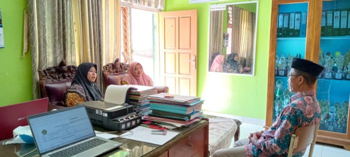 Kepala MIN 1 Tebo Ajukan Sertifikat Halal Untuk Kantin Sehat Madrasah