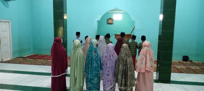 Siswa Kelas 4 MIN 1 Tebo Ikuti Pelaksanaan  Sholat Dhuha Rutin Setiap Hari Kamis