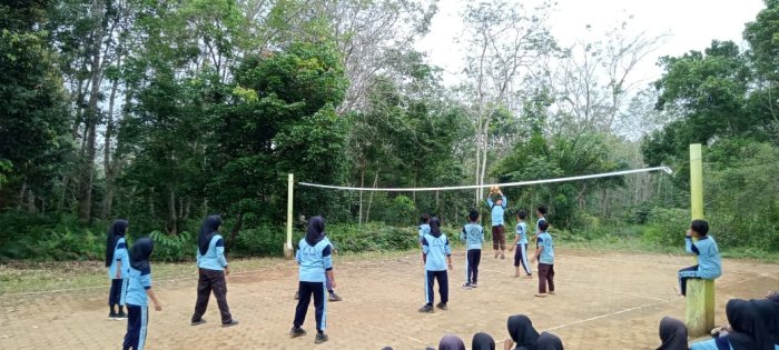 Menuju OSM Tahun 2026, Siswa MIN 1 Tebo Ikuti Kegiatan Latihan Dengan Semangat Menuju OSM Tahun 2026, Siswa MIN 1 Tebo Ikuti Kegiatan Latihan Dengan Semangat