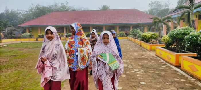 Siswa MIN 1 Tebo Rutin Laksanakan Sholat Dhuha Berjamaah