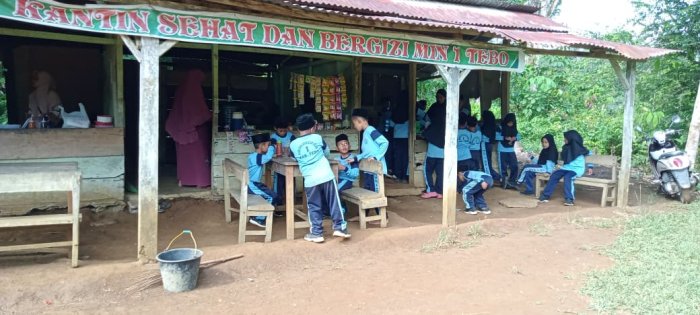Kantin Sehat MIN 1 Tebo Sediakan Makanan Sehat Bergizi