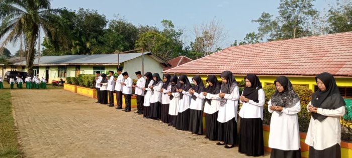 Keluarga Besar MIN 1 Tebo Gelar Pembukaan Sumatif Akhir Semester Ganjil
