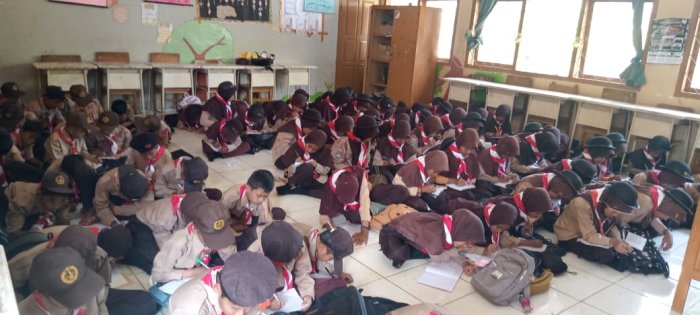 Siswa MIN 1 Tebo Laksanakan Rutinitas Ikuti Kegiatan Ektrakurikuler Pramuka Dengan Semangat