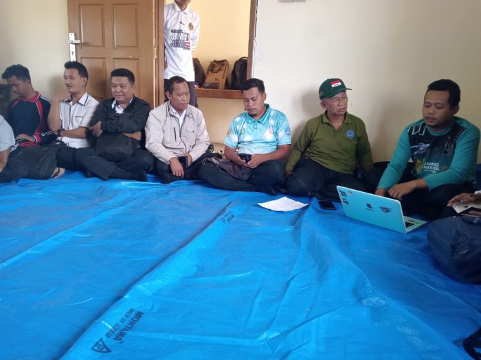 Pembina Pramuka MIN 1 Tebo Hadiri Kegiatan Rapat, Bahas Persiapan Perkemahan LT II di Buper Kecamatan Rimbo Ulu Pembina Pramuka MIN 1 Tebo Hadiri Kegiatan Rapat, Bahas Persiapan Perkemahan LT II di Buper Kecamatan Rimbo Ulu