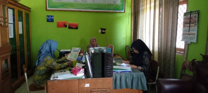 Staf TU MIN 1 Tebo Gelar Persiapan Penerimaan Murid Baru (PMB) Tahun Ajaran 2026/2027 di Lingkungan Madrasah