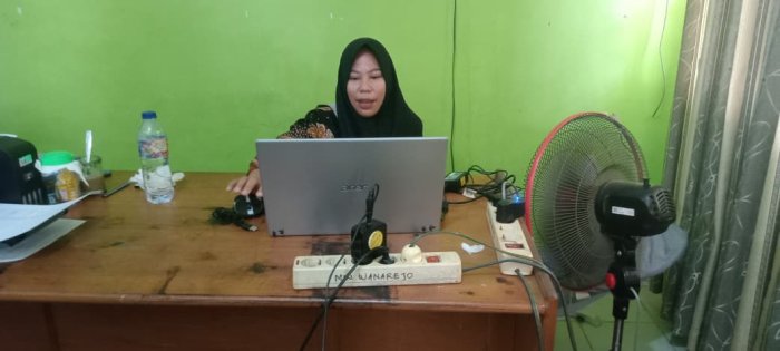 Operator MIN 1 Tebo Gelar Penginputan dan Melengkapai Data Kebutuhan Anggaran di Madrasah