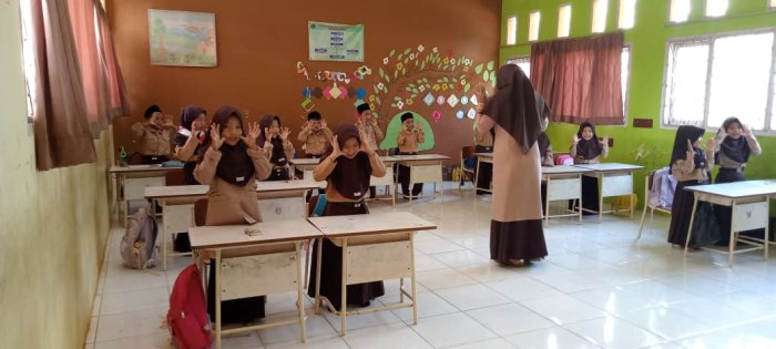 Dewan Guru MIN 1 Tebo Laksanakan Pembelajaran Dengan Penuh Semangat Dewan Guru MIN 1 Tebo Laksanakan Pembelajaran Dengan Penuh Semangat