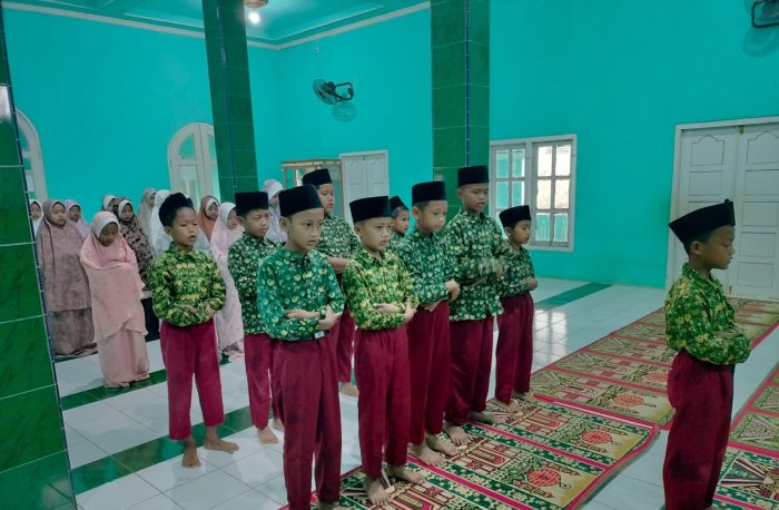 Siswa Kelas V MIN 1 Tebo Gemar Ikuti Pembiasaan Sholat Dhuha Berjamaah Setiap Hari Rabu