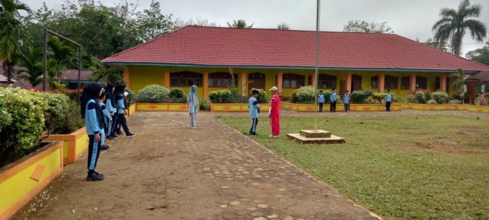 MIN 1 Tebo Gelar Latihan Upacara Bendera untuk Siswa