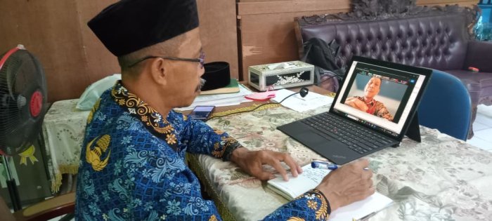 Kepala MIN 1 Tebo Ikuti Rapat Koordinasi KKM Tingkat Provinsi Melalui Zoom Meeting