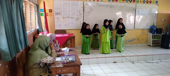 Siswa MIN 1 Tebo Kelas 2 dan 3 Tunjukkan Bakat di Lomba PHBI Siswa MIN 1 Tebo Kelas 2 dan 3 Tunjukkan Bakat di Lomba PHBI