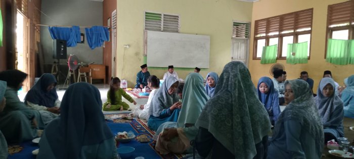 MIN 1 Tebo Gelar Ramah Tamah Usai Peringatan Maulid Nabi Muhammad S.A.W MIN 1 Tebo Gelar Ramah Tamah Usai Peringatan Maulid Nabi Muhammad S.A.W