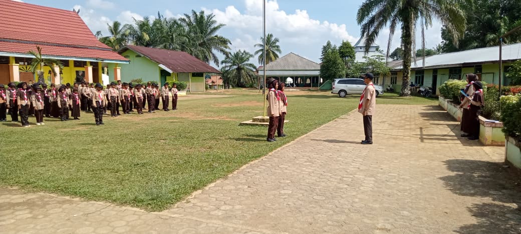 Ektrakurikuler Pramuka MIN 1 Tebo