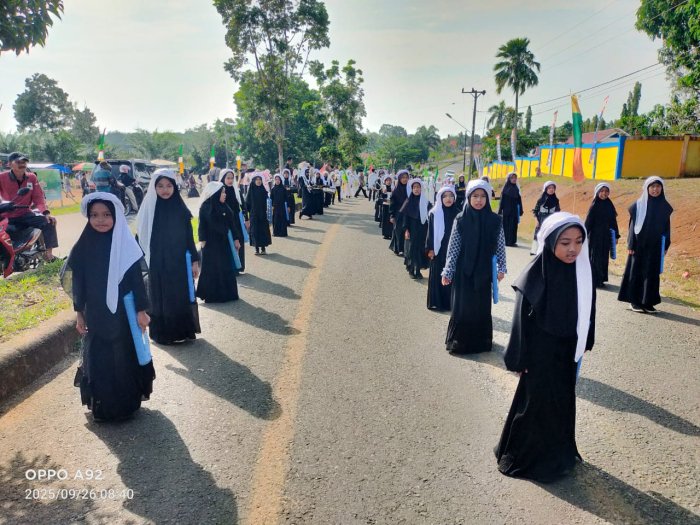 Drumband MIN 1 Tebo Tiba di Lokasi  MTQ XXI Tingkat Kabupaten Tebo