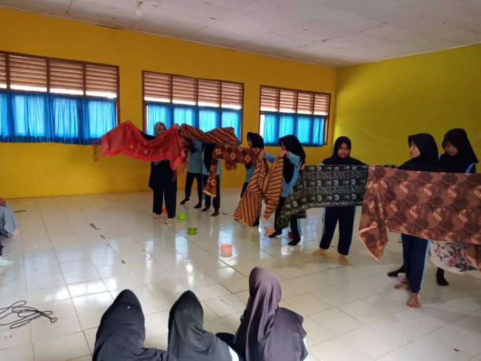 Sejumlah Siswa MIN 1 Tebo Gelar Latihan, Siap Tampil Memukau Pada Ajang Perkemahan LT-II Tahun 2026 Sejumlah Siswa MIN 1 Tebo Gelar Latihan, Siap Tampil Memukau Pada Ajang Perkemahan LT-II Tahun 2026