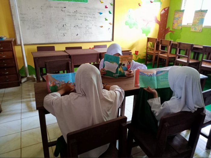 Siswa MIN 1 Tebo Tingkatkan Minat Baca di Perpustakaan Madrasah