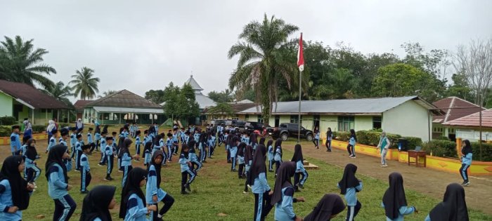 Siswa MIN 1 Tebo Rutin Laksanakan Senam Sehat Setiap Sabtu Siswa MIN 1 Tebo Rutin Laksanakan Senam Sehat Setiap Sabtu