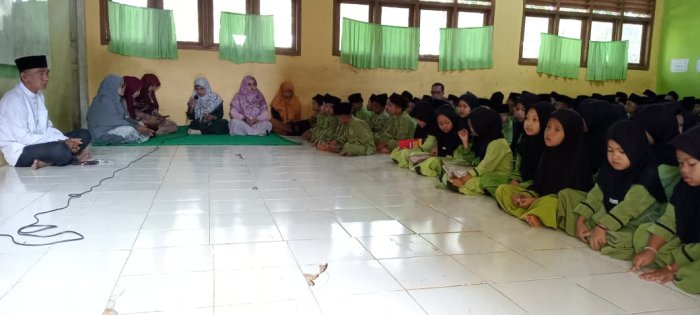 MIN 1 Tebo Gelar Pembiasaan Rutin Setiap Jumat MIN 1 Tebo Gelar Pembiasaan Rutin Setiap Jumat