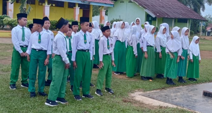 Siswa Kelas VI MIN 1 Tebo Siap Ikuti Pelaksanaan Tes Kemampuan Akademik (TKA) Tahun 2026 Pada Hari Pertama
