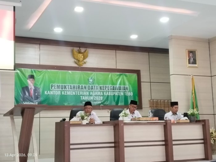 Operator MIN 1 Tebo Hadiri Kegiatan Sosialisasi Pemutakhiran Data Kepegawaian di Kantor Kemenag Tebo Operator MIN 1 Tebo Hadiri Kegiatan Sosialisasi Pemutakhiran Data Kepegawaian di Kantor Kemenag Tebo