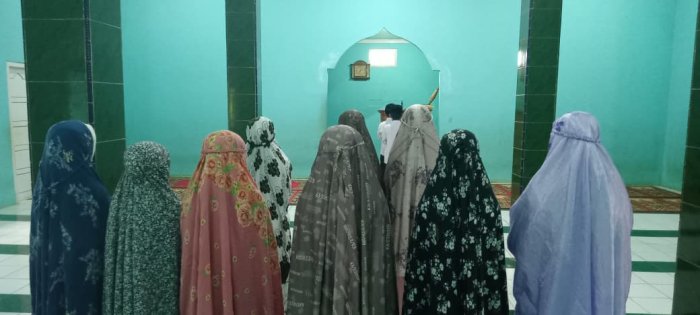 Siswa Kelas 5 MIN 1 Tebo Rutin Laksanakan Sholat Dhuha di Hari Rabu