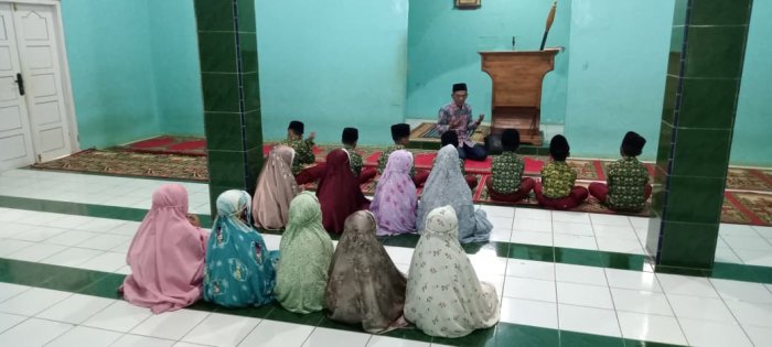 Siswa Kelas 4 MIN 1 Tebo Ikuti Pelaksanaan Sholat Dhuha Berjamaah Rutin di Hari Kamis