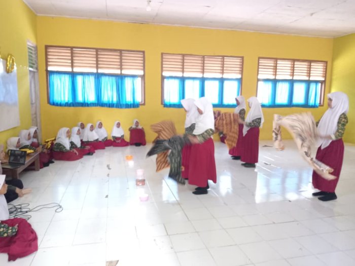 Sejumlah Siswa MIN 1 Tebo Intensifkan Latihan, Siap Berprestasi Pada Ajang Perkemahan LT-II Tahun 2026 Sejumlah Siswa MIN 1 Tebo Intensifkan Latihan, Siap Berprestasi Pada Ajang Perkemahan LT-II Tahun 2026