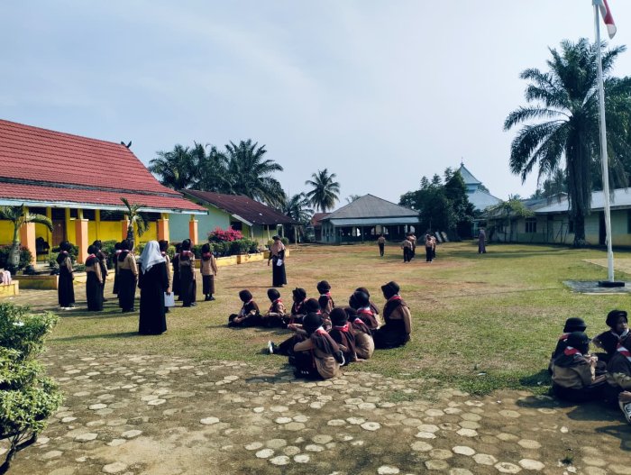 MIN 1 Tebo Aktif Laksanakan Ekstrakurikuler Pramuka Jelang Pelaksanaan LT-II Kwaran Rimbo Ulu Tahun 2026 MIN 1 Tebo Aktif Laksanakan Ekstrakurikuler Pramuka Jelang Pelaksanaan LT-II Kwaran Rimbo Ulu Tahun 2026
