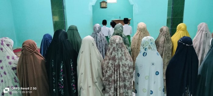 Siswa Kelas 6 MIN 1 Tebo Rutin Laksanakan Pembiasaan Sholat Dhuha Dengan Baik