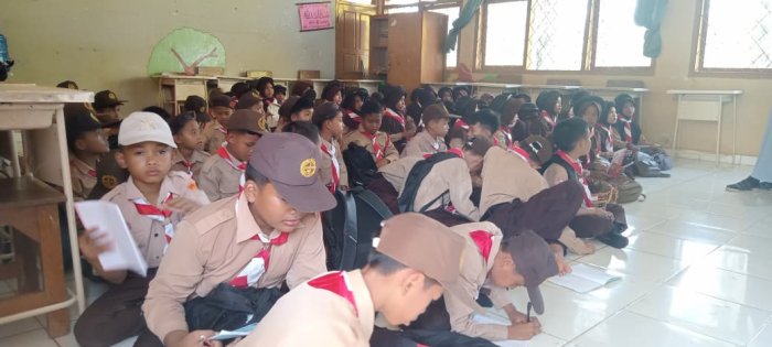 MIN 1 Tebo Aktif Laksanakan Kegiatan Ektrakurikuler Pramuka Rutin Setiap Hari Jumat MIN 1 Tebo Aktif Laksanakan Kegiatan Ektrakurikuler Pramuka Rutin Setiap Hari Jumat