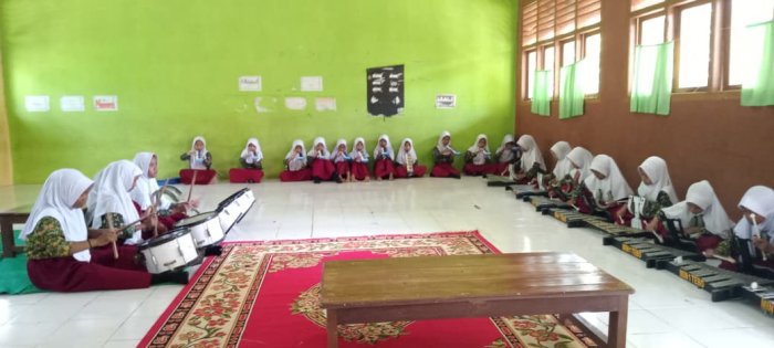 Drumband MIN 1 Tebo Gelar Latihan Terakhir Jelang MTQ XXI di Kecamatan Rimbo Ulu