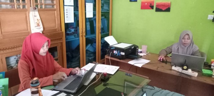 Staf TU dan Operator MIN 1 Tebo Siap Sukseskan PMB Tahun 2026