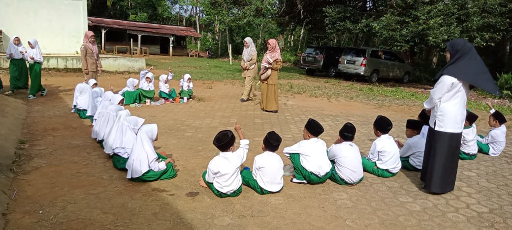 Puskesmas Sumbersari Hadir di MIN 1 Tebo Puskesmas Sumbersari Hadir di MIN 1 Tebo